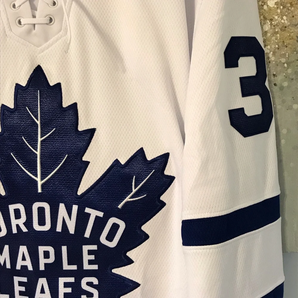 Auston Matthews Maple Leafs NHL Jersey (NWT) - Picture 11 of 11